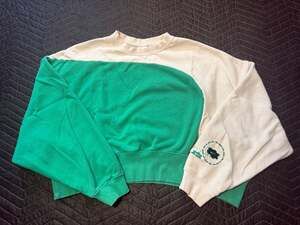 Nike Women's Reworked Colorblock Cropped Crewneck Sweatshirt Green/White Size M